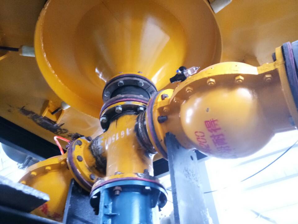 撓性閥和管夾閥的應(yīng)用現(xiàn)場-2